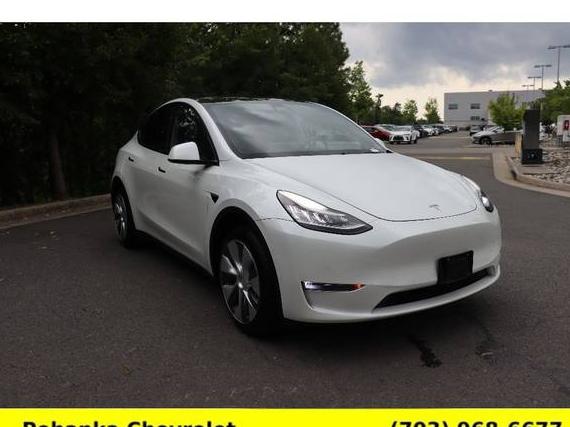 TESLA MODEL Y 2020 5YJYGDEF7LF005625 image